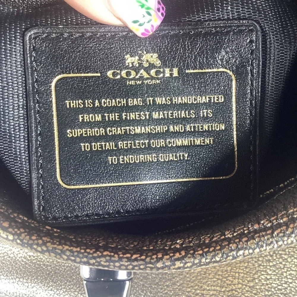 Coach Metallic Gold crossbody Shoulder Bag Clutch Signature Turnlock Chain Purse